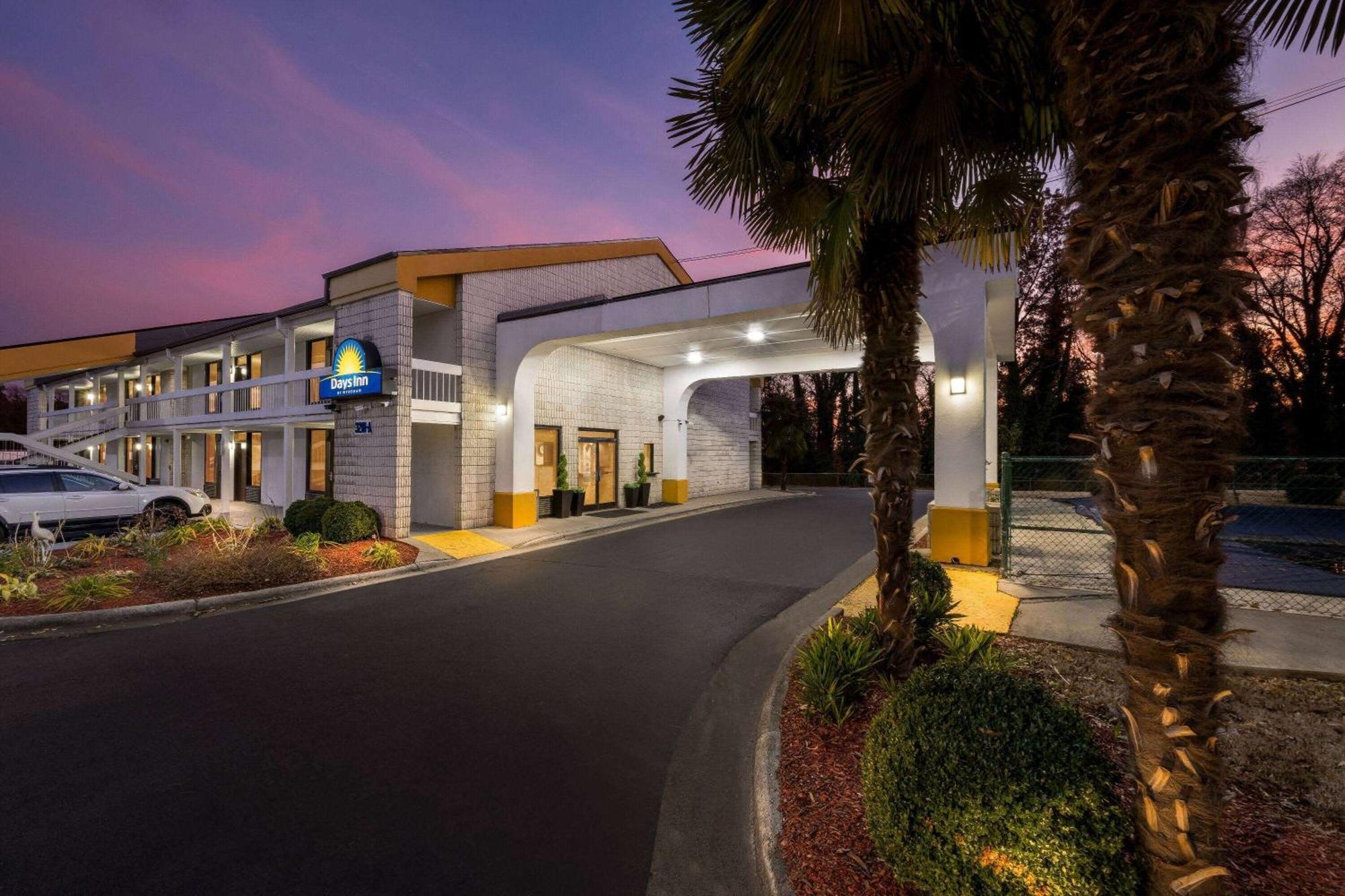 Days Inn By Wyndham Raleigh Midtown Exterior foto